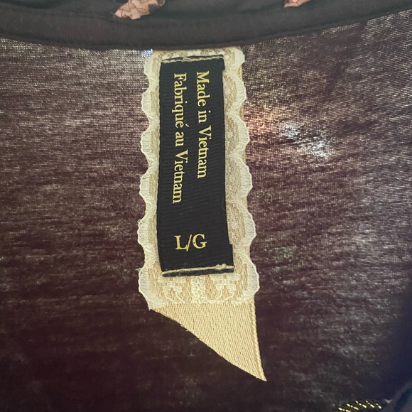 Anthropologie top with decorative trim - Picture 3 of 7